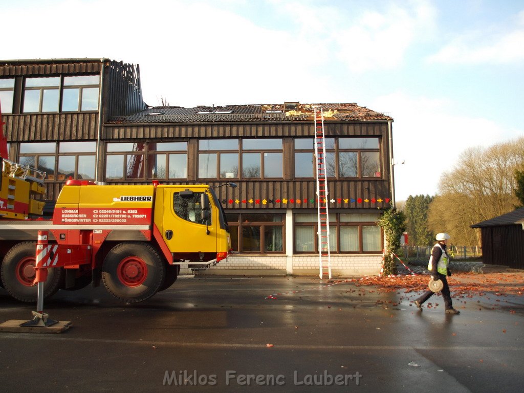 Feuer Schule Neuhonrath bei Lohmar P118.JPG